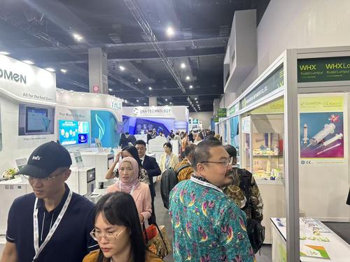 亚洲医疗展第2天.jpg